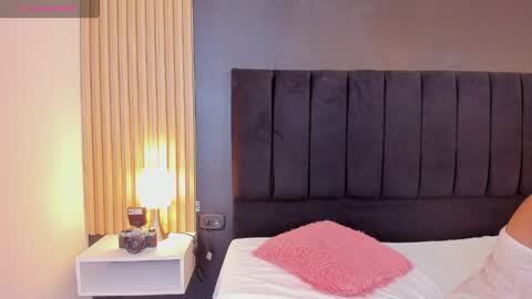 Soffie - Valentina - Yuya  Astro online show from April 19, 6:54 pm