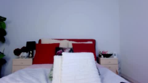 Chloe online show from March 26, 10:10 am