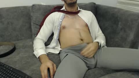 dirtyybooyy77 online show from February 6, 1:32 am