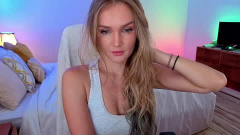 Snapshot of disney__princess chatting on May 27, 5:15 am JASMINE online show from May 27, 5:15 am