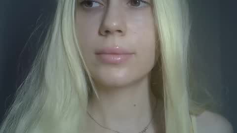 DitaReVirax online show from April 3, 12:03 pm