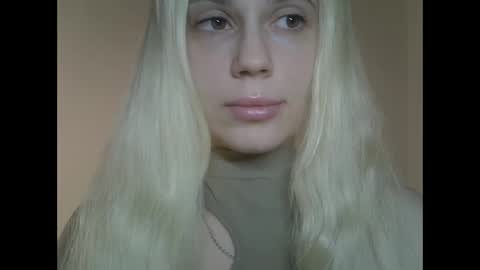 DitaReVirax online show from April 8, 5:57 pm