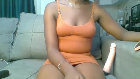 queen kinky online show from April 8, 10:10 pm