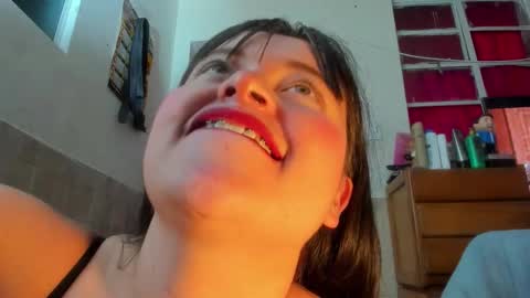 divine_emma online show from October 11, 4:16 pm