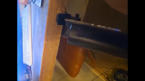 Snapshot of divine_j chatting on March 29, 3:17 am divine_j online show from March 29, 3:17 am