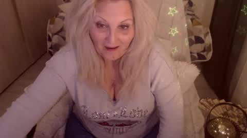 Alexxa online show from March 8, 11:19 pm