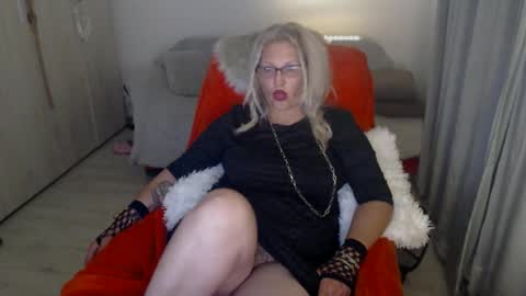 Alexxa online show from May 20, 12:17 am