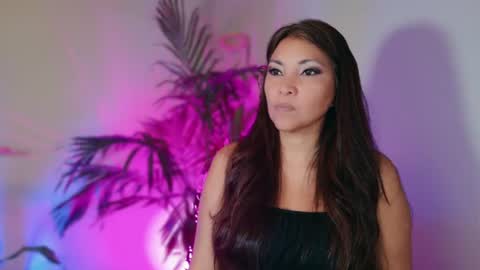 DivineLynn online show from June 15, 8:22 pm