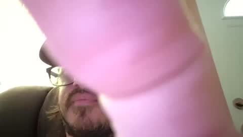 divorcedstoner420 online show from July 15, 9:31 pm
