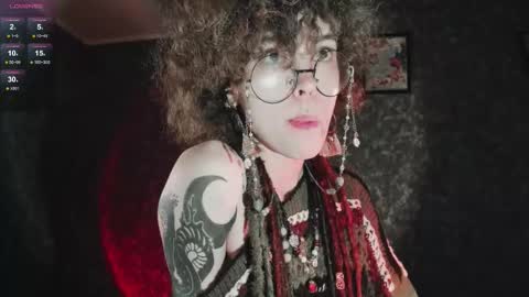 Snapshot of dizer_clop chatting on October 25, 8:25 pm Dizer online show from October 25, 8:25 pm