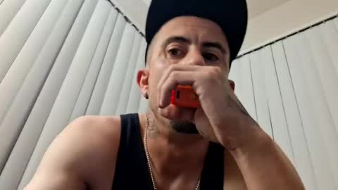 dizzystacks24 online show from August 5, 6:38 am