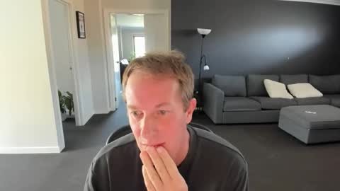 djallnightlong online show from April 8, 4:34 am