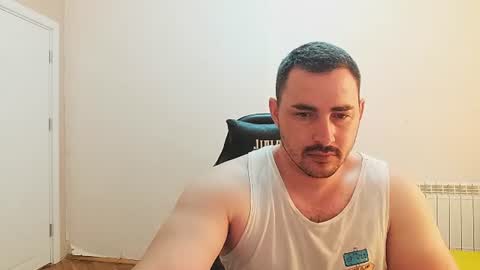 Snapshot of djmute chatting on June 24, 5:28 am STR8 BOYv online show from June 24, 5:28 am