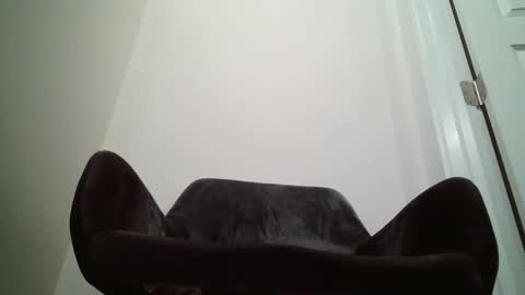 Snapshot of dkj37889 chatting on October 21, 2:12 am Kyle online show from October 21, 2:12 am