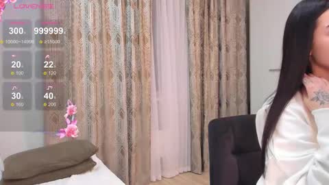 Maddy online show from October 21, 1:39 am