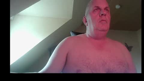 doggy2629 online show from April 3, 6:22 am