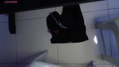 asian little tiger online show from February 1, 4:00 pm