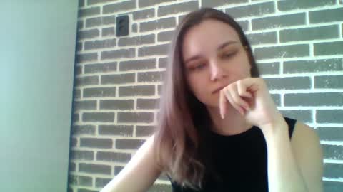 Snapshot of dolcezza_ chatting on April 4, 8:34 am dolcezza_ online show from April 4, 8:34 am