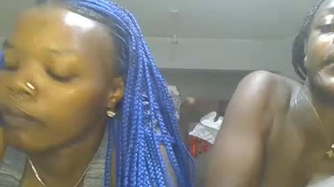 Snapshot of doll_deviant chatting on July 10, 5:37 pm doll_deviant online show from July 10, 5:37 pm
