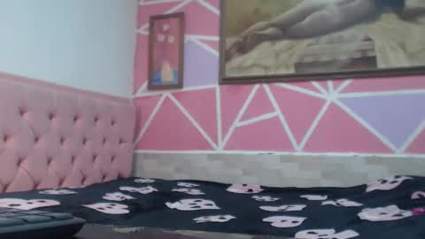 doll rihana online show from March 4, 9:10 pm