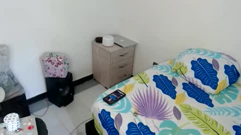 Catherine XXX online show from April 18, 7:40 pm