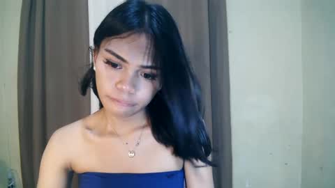 Snapshot of dolly_angel2 chatting on January 8, 5:05 pm dolly_angel2 online show from January 8, 5:05 pm