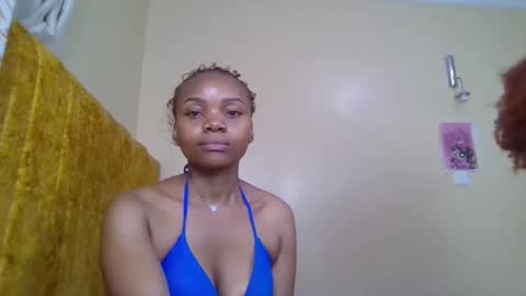 Snapshot of dolly_bby chatting on April 15, 6:09 am Dolly online show from April 15, 6:09 am