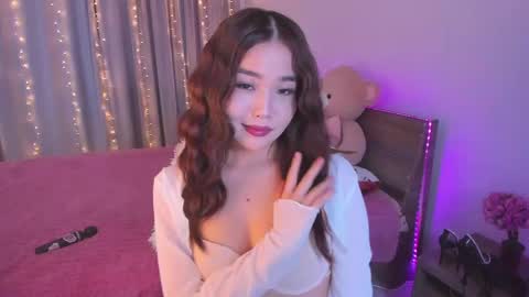 Snapshot of dollyiaa chatting on May 14, 1:29 pm Dollya online show from May 14, 1:29 pm