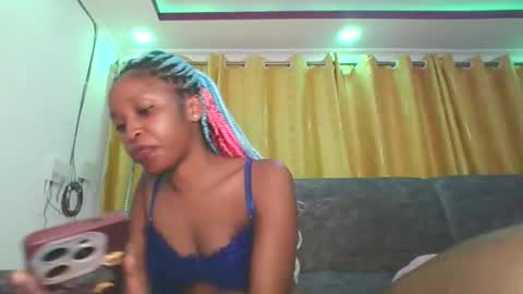 kadolly online show from May 18, 2:51 am