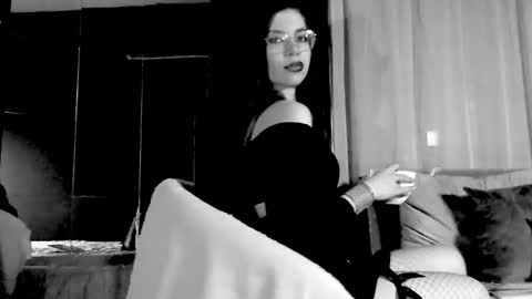 Dolores Sage online show from April 8, 7:25 pm