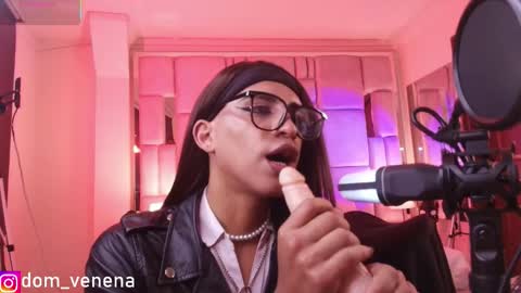 dom_veneno online show from February 20, 4:40 pm