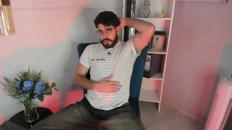 domboy  online show from May 25, 8:15 pm
