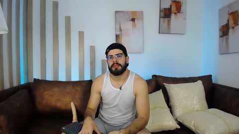 domboy  online show from June 2, 8:44 pm