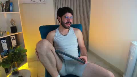 domboy  online show from July 3, 8:59 pm