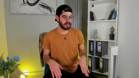 domboy  online show from July 12, 8:11 pm