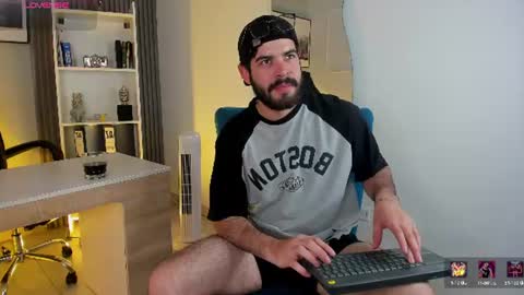 domboy  online show from July 29, 8:18 pm