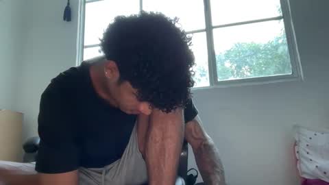 Snapshot of dominic_brand chatting on January 6, 9:39 pm Brandon online show from January 6, 9:39 pm