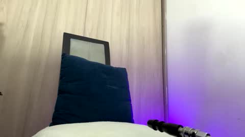 Snapshot of dominic_brand chatting on February 3, 3:37 am Brandon online show from February 3, 3:37 am