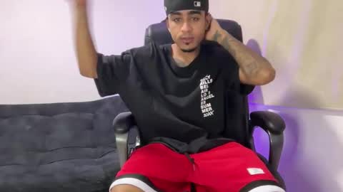 Snapshot of dominic_brand chatting on February 5, 5:12 am Brandon online show from February 5, 5:12 am