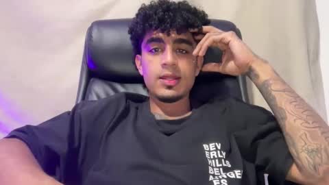 Snapshot of dominic_brand chatting on February 8, 11:24 am Brandon online show from February 8, 11:24 am