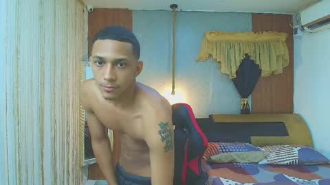 dominic_smith_ online show from April 4, 5:49 am