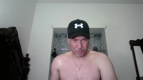 luis online show from April 16, 5:14 pm