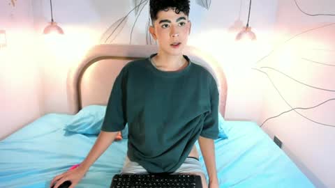 DOMINIC  online show from July 22, 8:33 pm