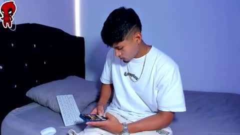 Snapshot of dominick_king chatting on March 11, 8:59 pm Dominic online show from March 11, 8:59 pm