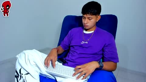  Dominic  online show from April 24, 2:25 am