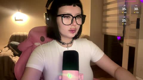 Snapshot of dominiquebreakey chatting on May 13, 4:04 pm Cati online show from May 13, 4:04 pm