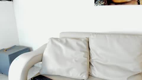 Snapshot of dominyck_ chatting on April 4, 6:49 pm dominyck_ online show from April 4, 6:49 pm