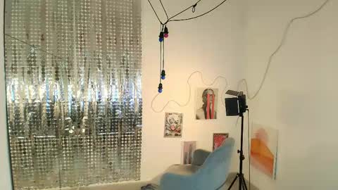 dona11a online show from April 21, 2:51 am