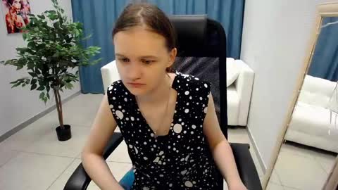 Sia online show from May 26, 10:44 am
