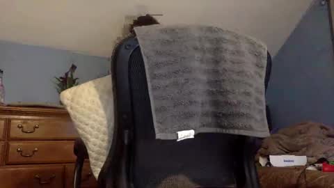 donutking42069 online show from February 7, 2:26 am